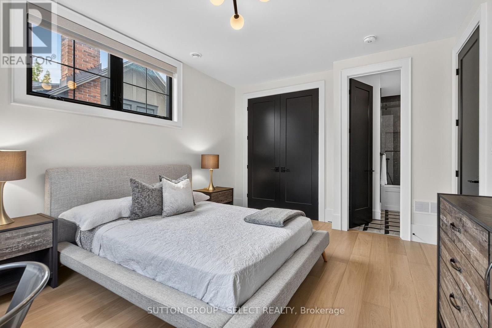 971 Wellington Street Property Photo 19