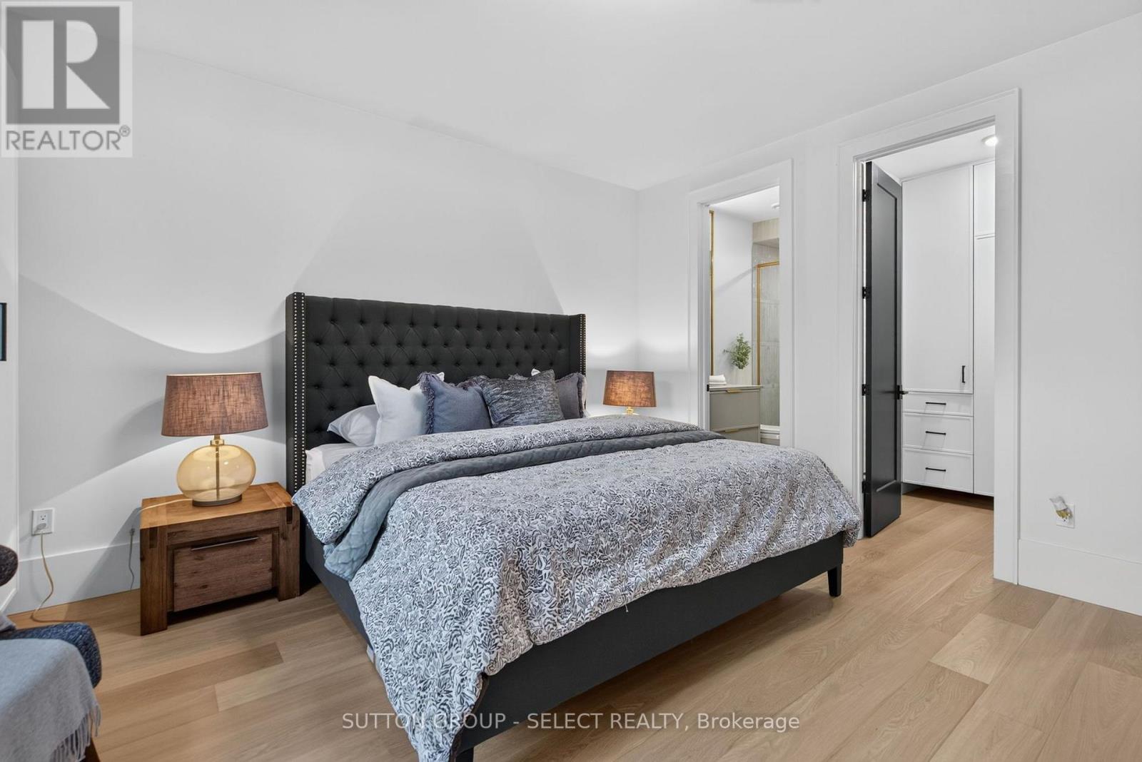 971 Wellington Street Property Photo 23