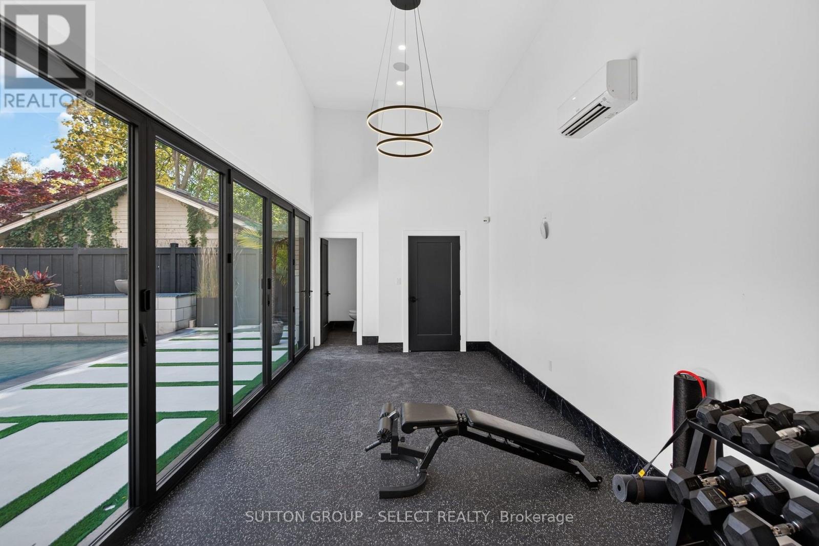 971 Wellington Street Property Photo 46
