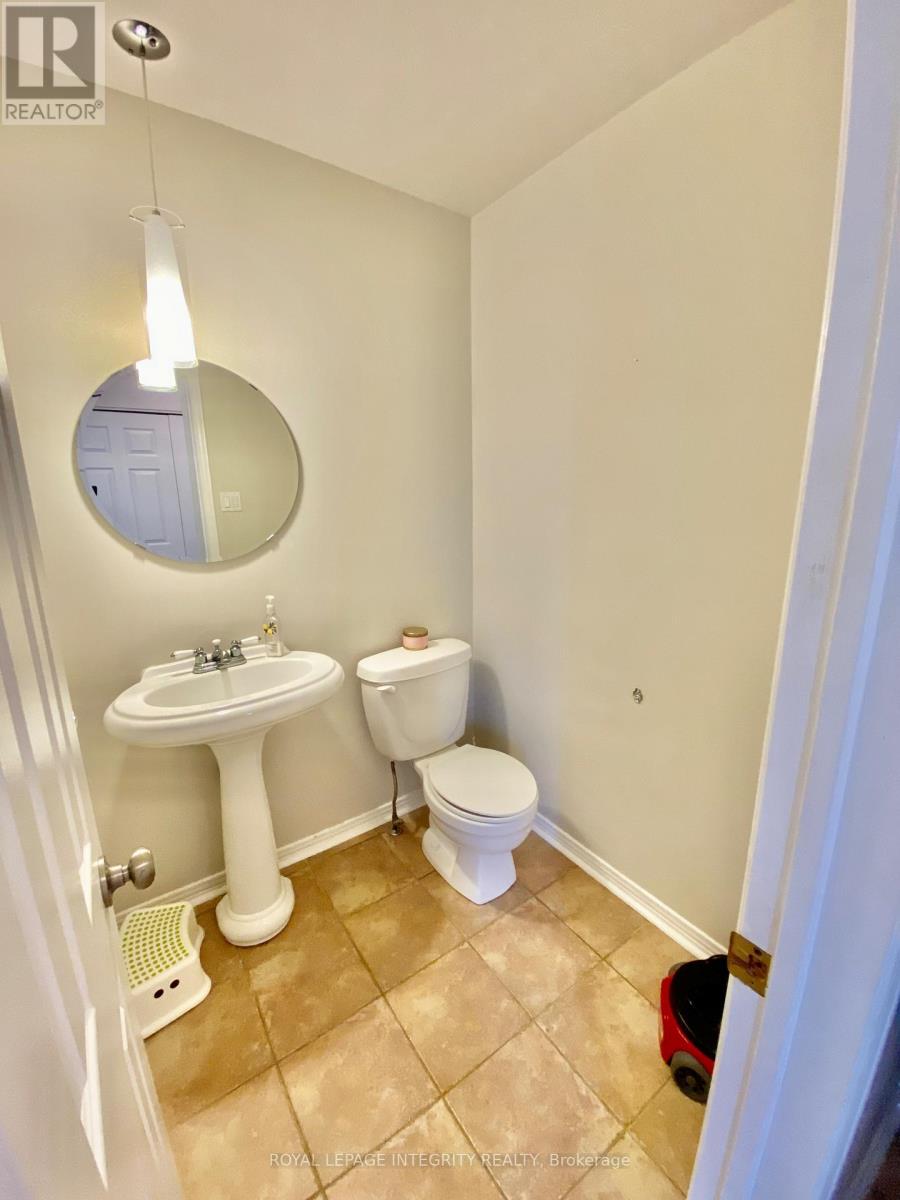 2 Tunbridge Court Property Photo 4