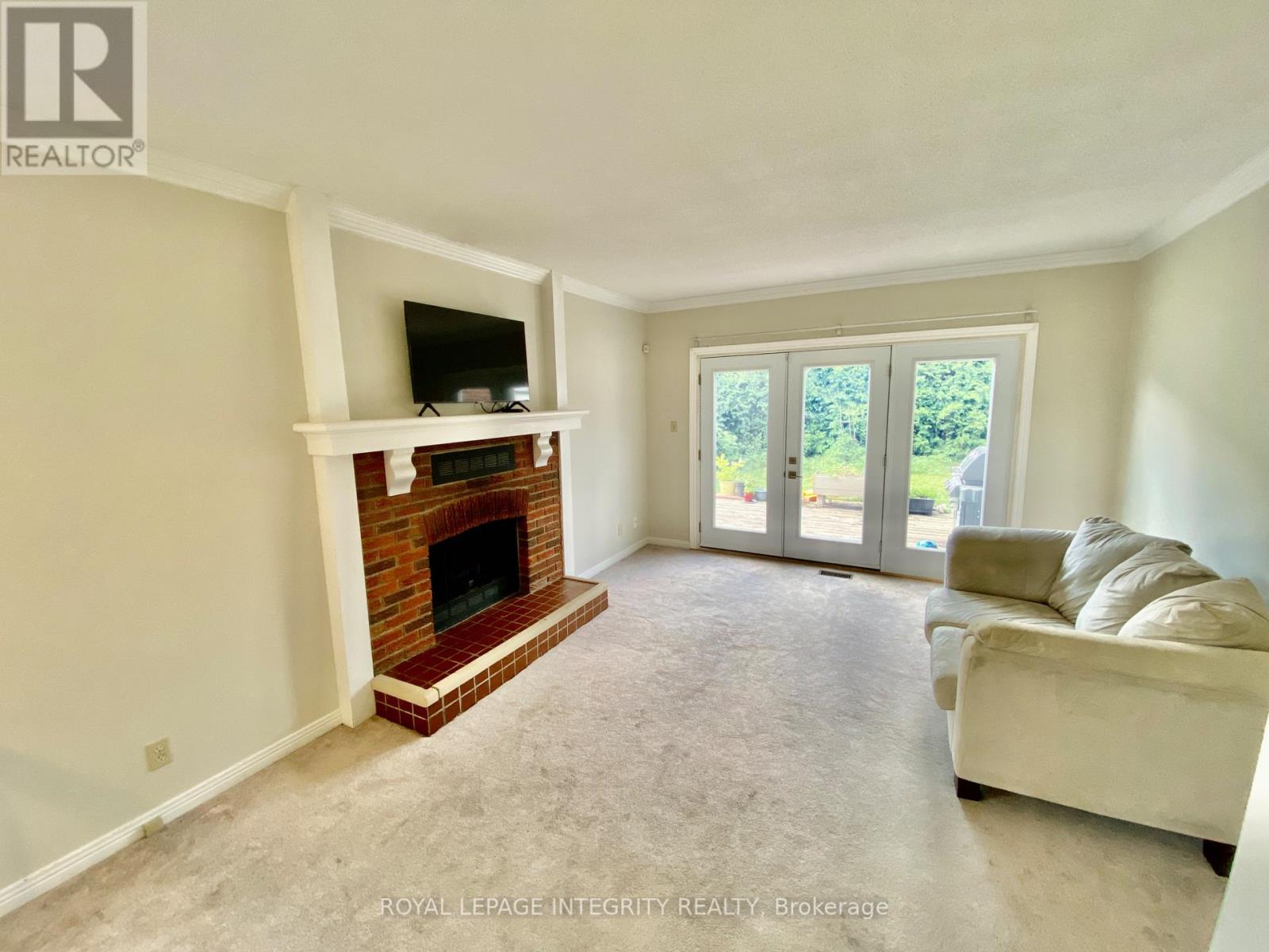 2 Tunbridge Court Property Photo 10