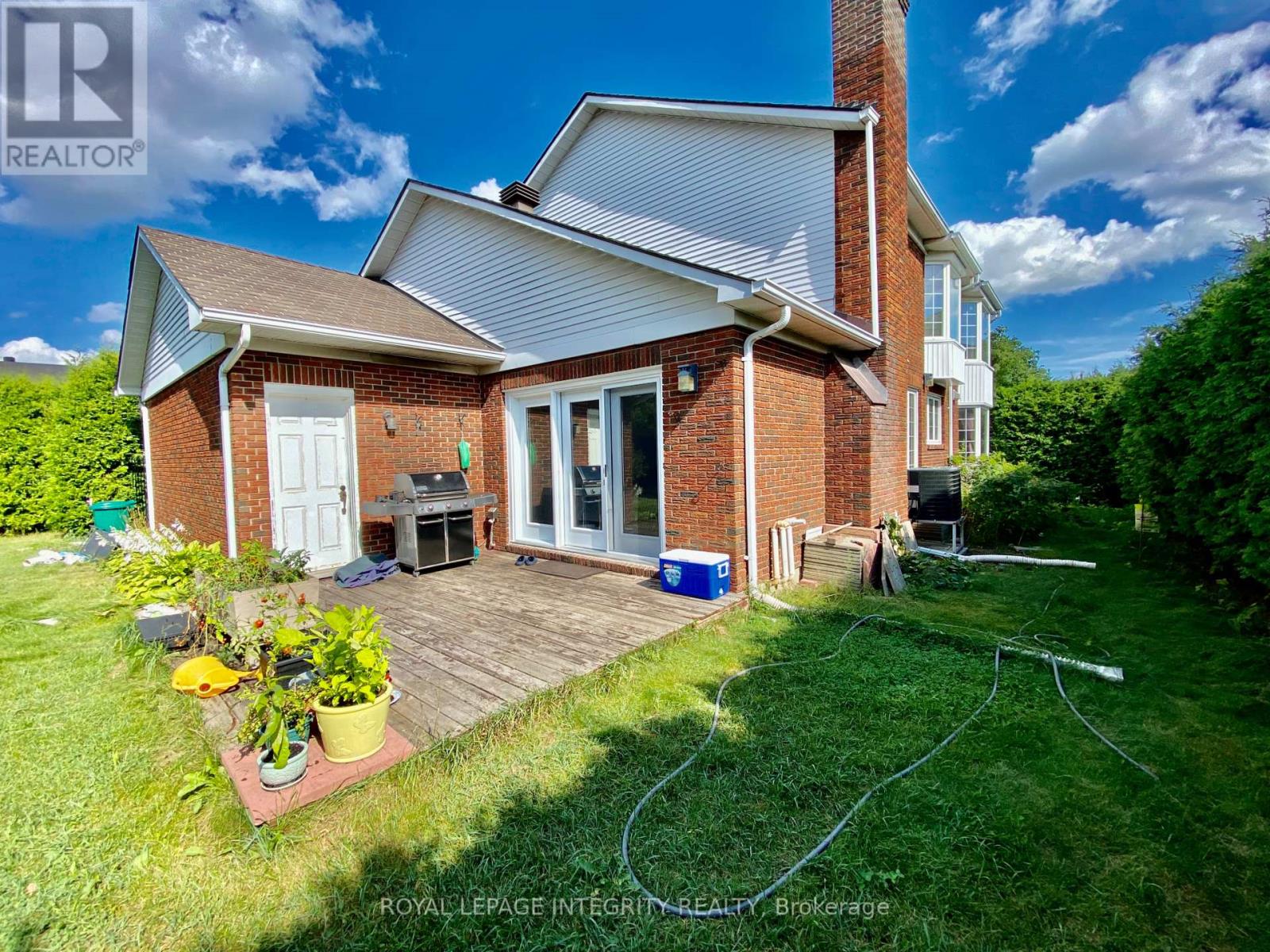 2 Tunbridge Court Property Photo 32
