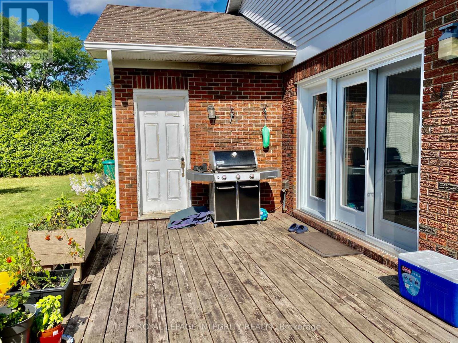 2 Tunbridge Court Property Photo 33