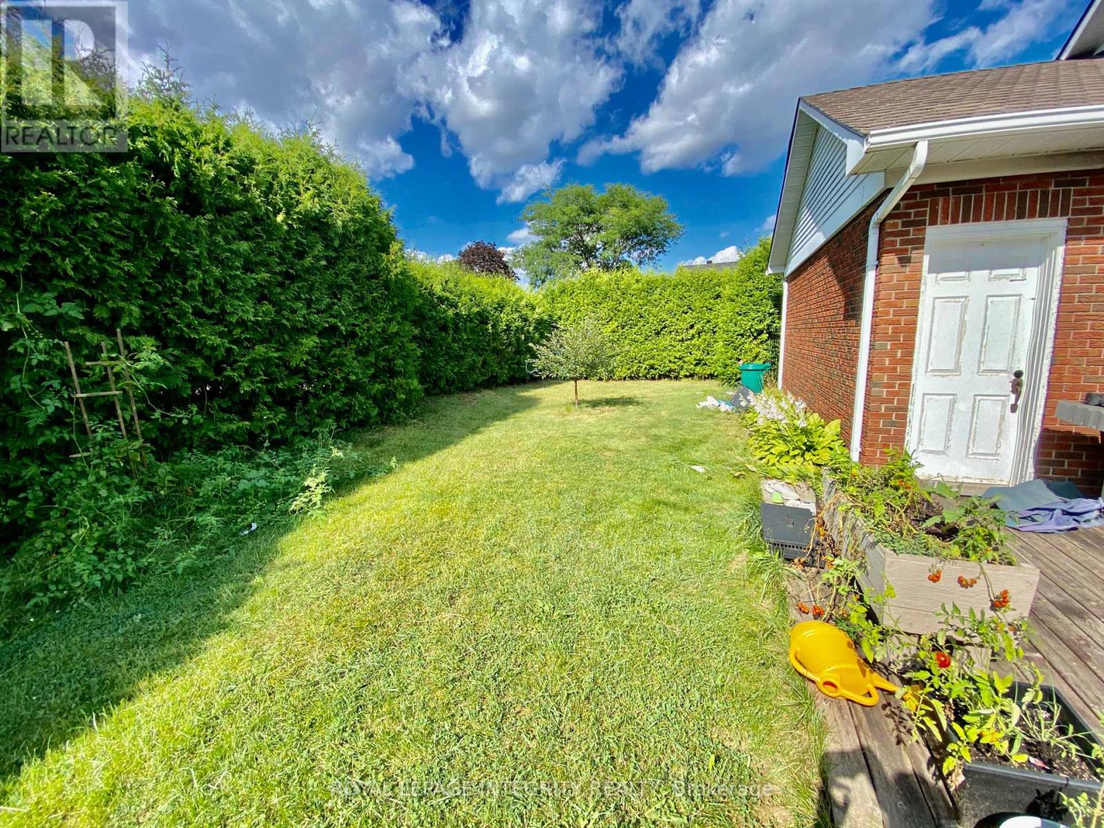2 Tunbridge Court Property Photo 34