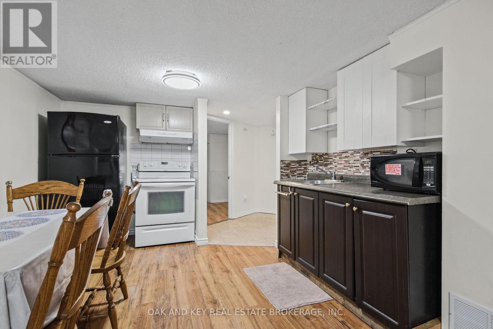 708 Cheapside Street Property Photo 8
