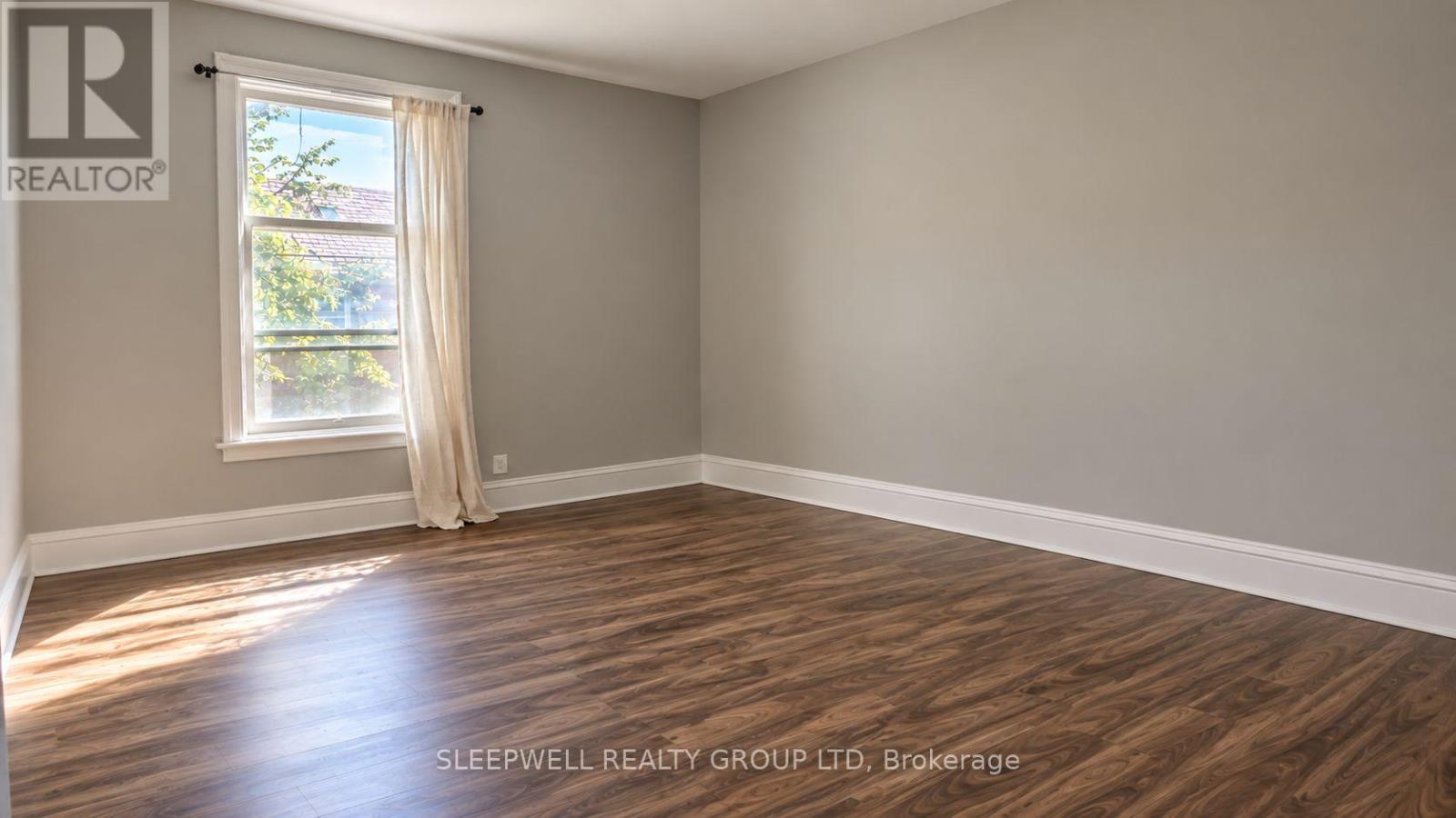 2 - 505 Lisgar Street Property Photo 7