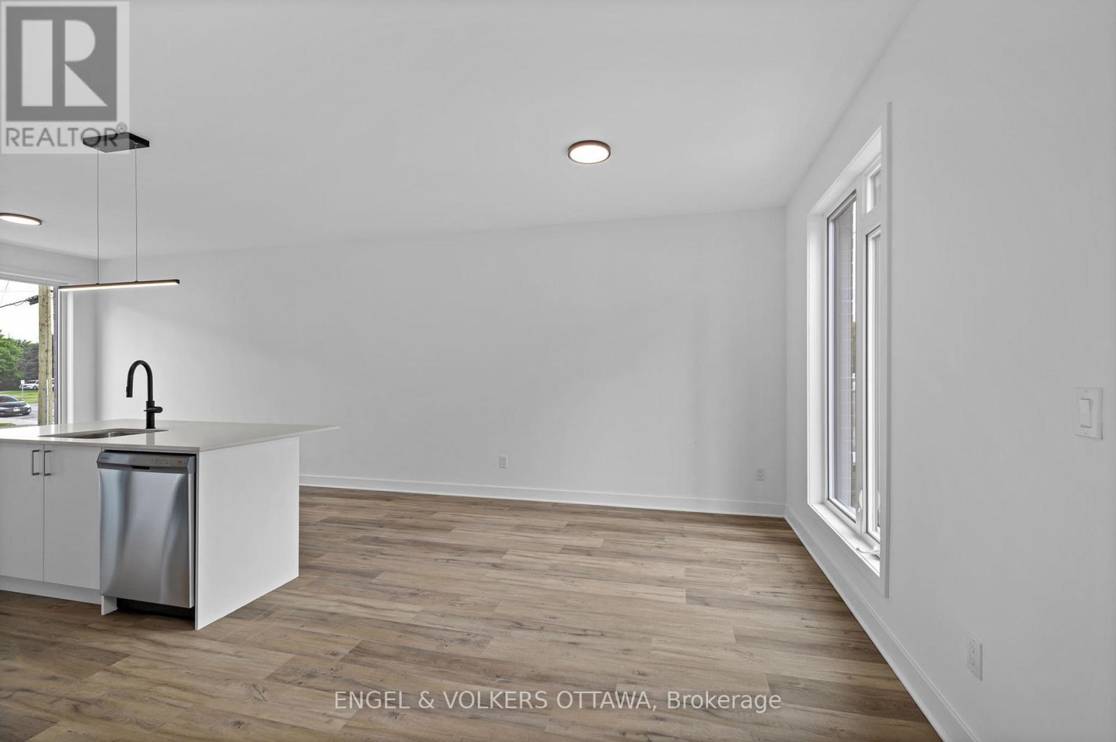 F - 1260 Marenger Street Property Photo 13