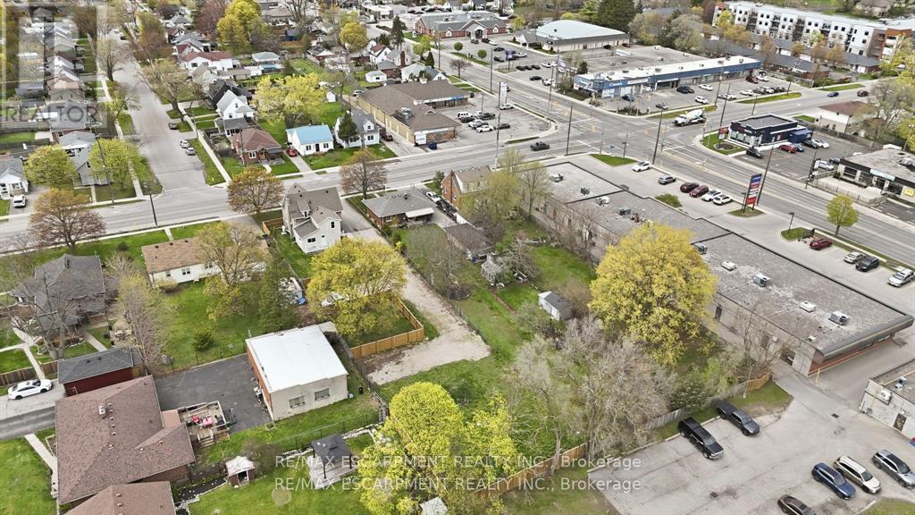 113 North Park Street Property Photo 5