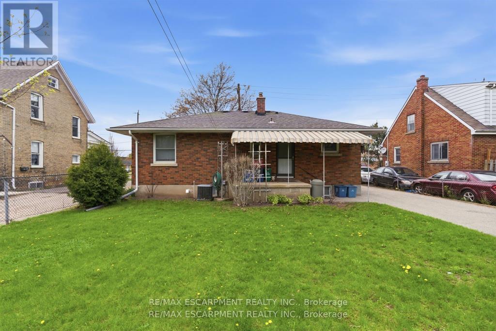 113 North Park Street Property Photo 6