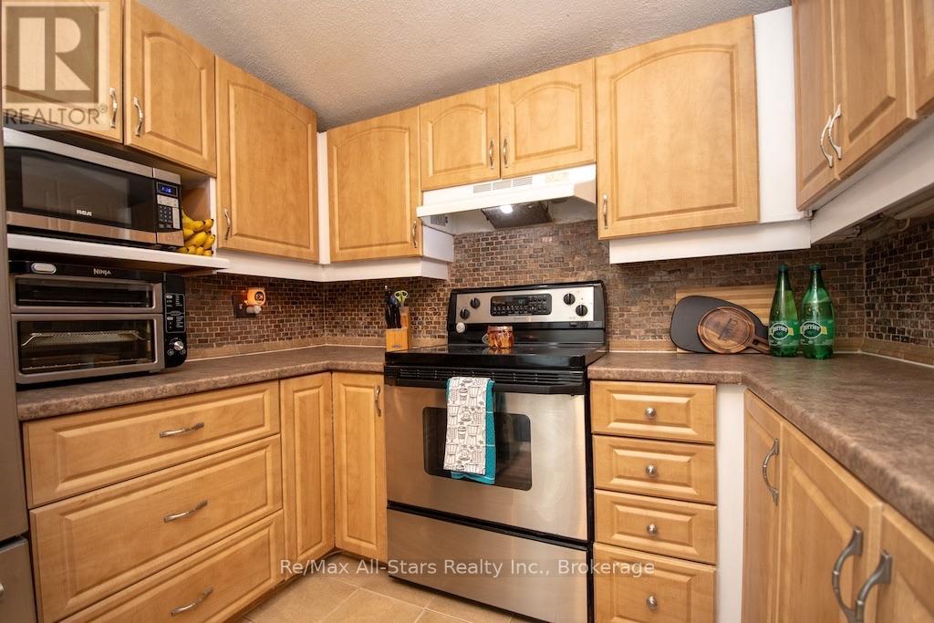 23 Wolfe Street Property Photo 8