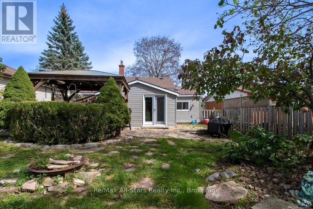 23 Wolfe Street Property Photo 24
