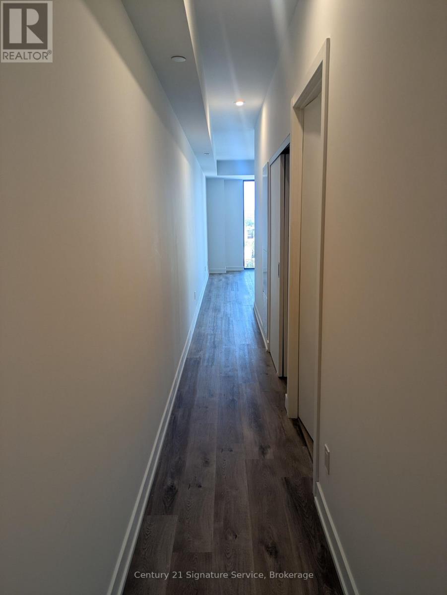1407 - 91 John Street Property Photo 5
