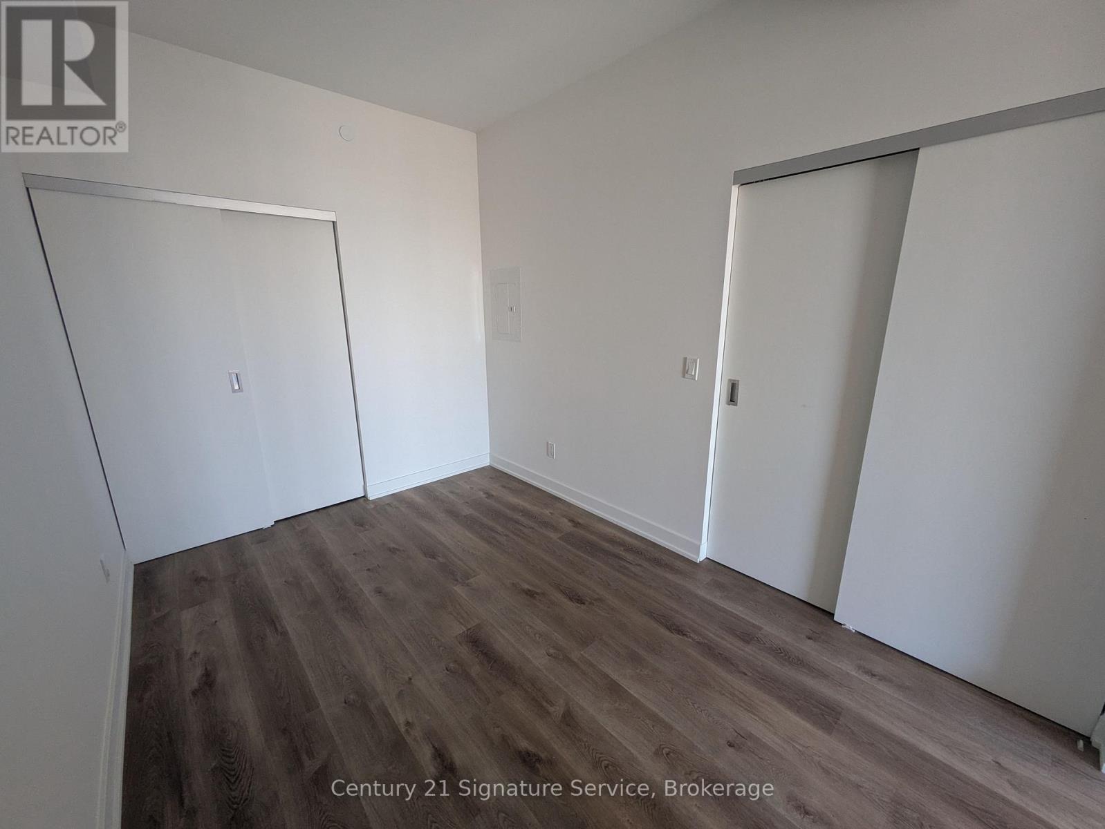1407 - 91 John Street Property Photo 15