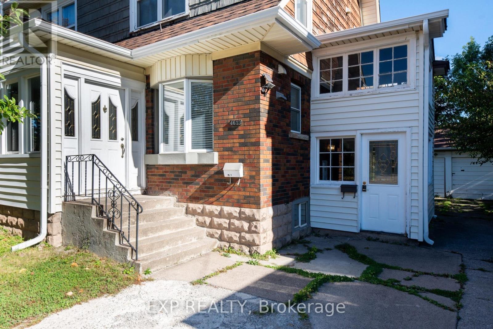 4613 Ryerson Crescent Property Photo 2