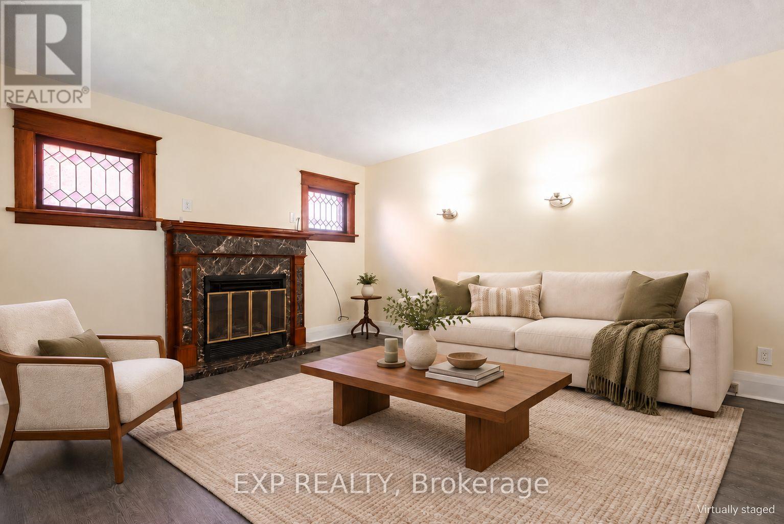 4613 Ryerson Crescent Property Photo 4