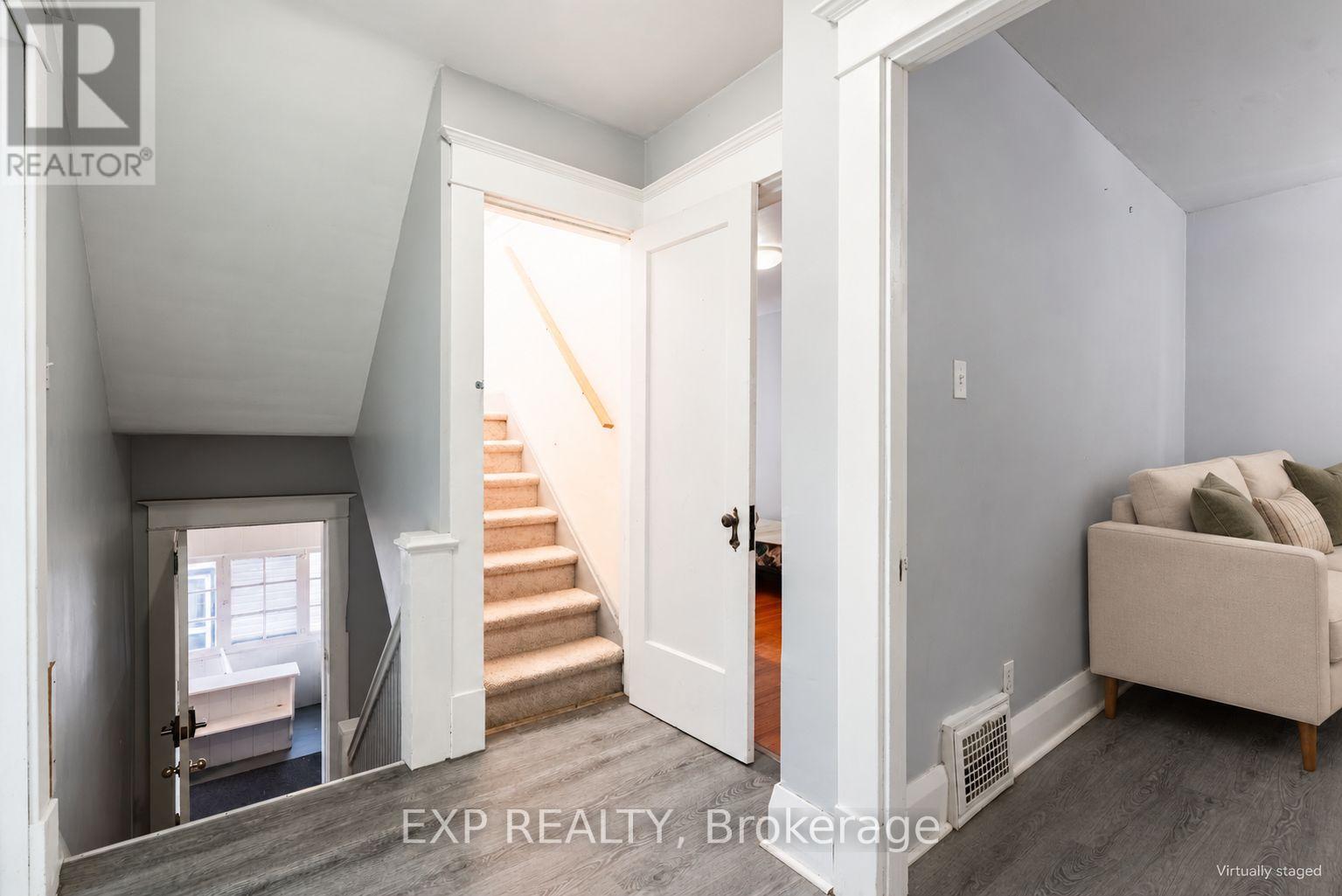 4613 Ryerson Crescent Property Photo 19