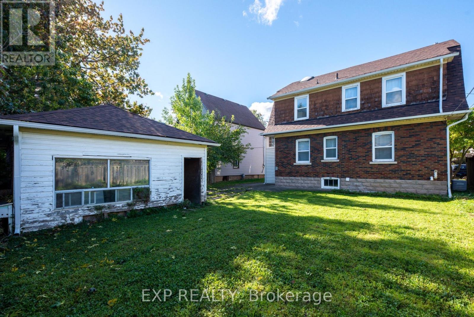 4613 Ryerson Crescent Property Photo 24