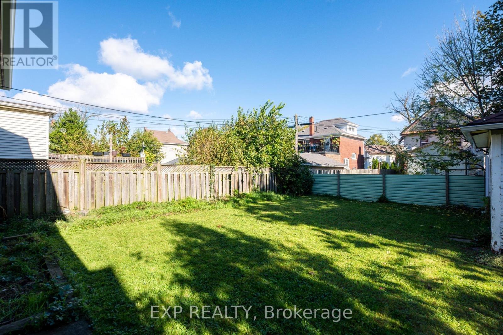 4613 Ryerson Crescent Property Photo 26