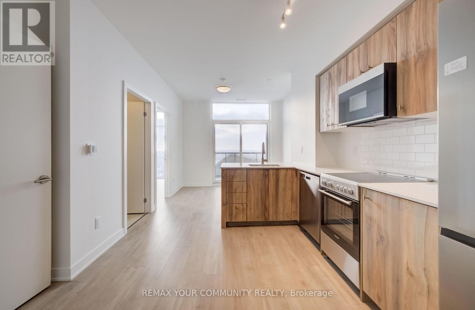 3404 - 25 Wellington Street Property Photo 11