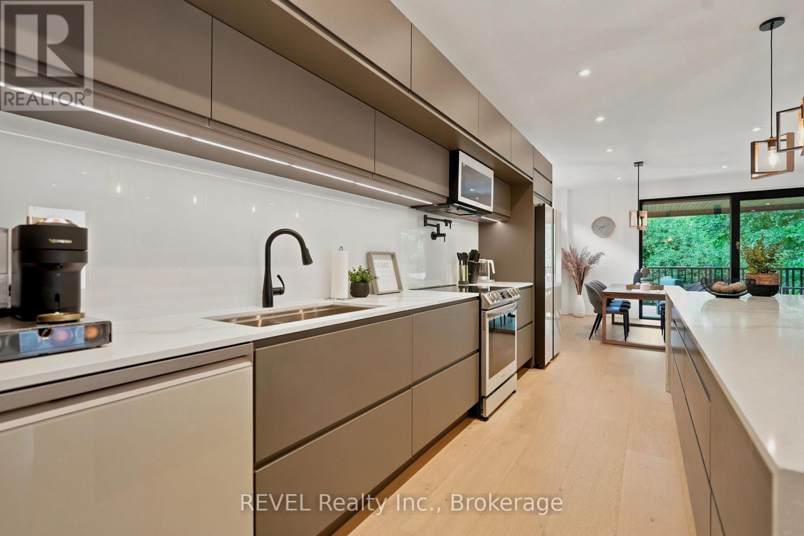 81 Mackenzie King Avenue Property Photo 11