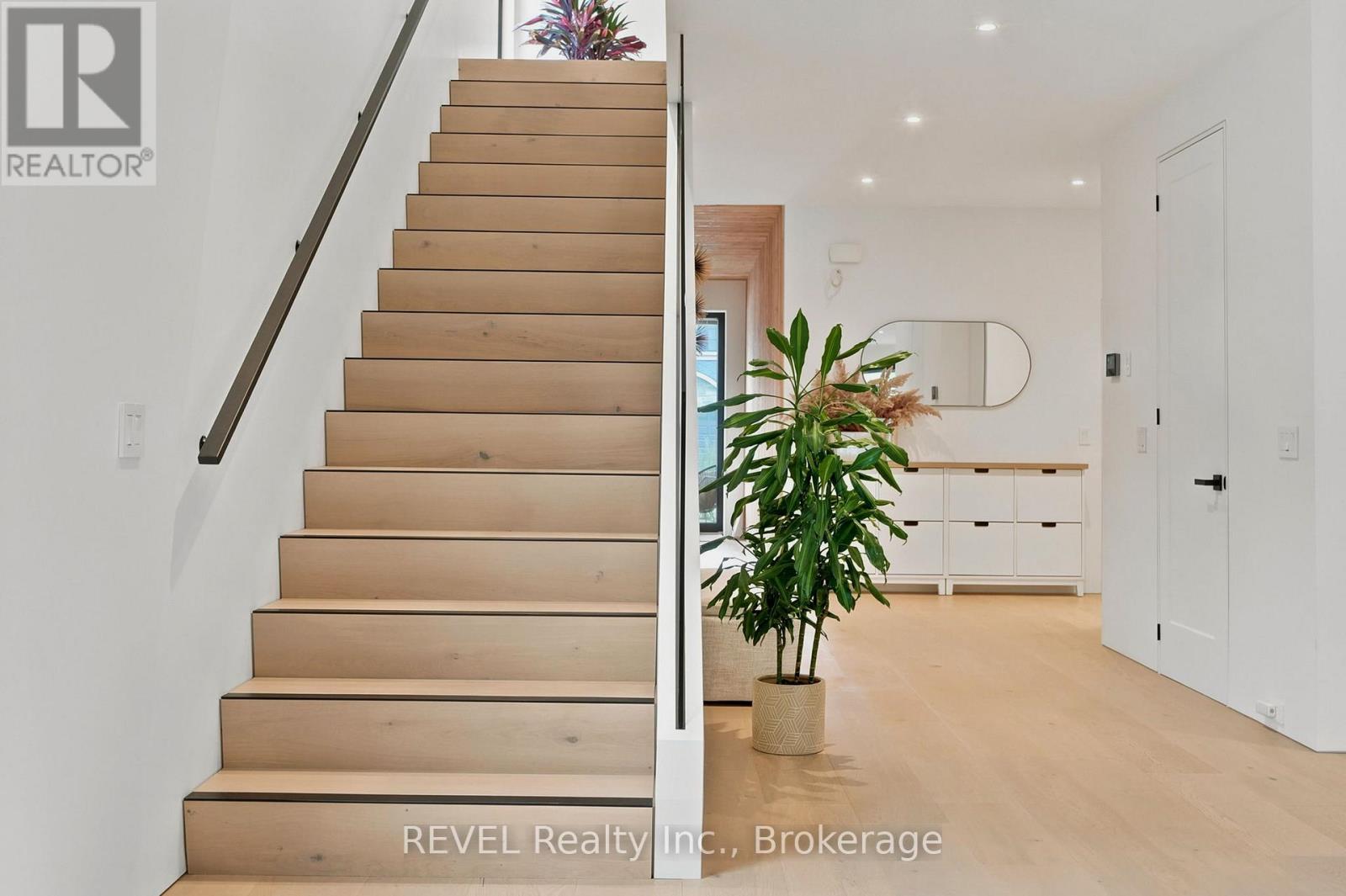 81 Mackenzie King Avenue Property Photo 18