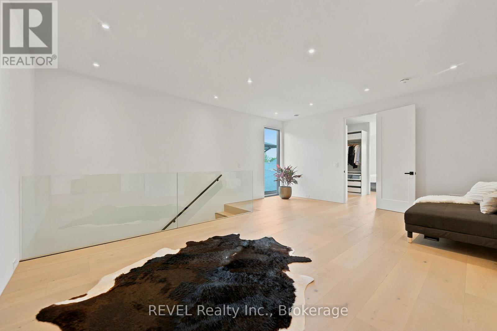 81 Mackenzie King Avenue Property Photo 20