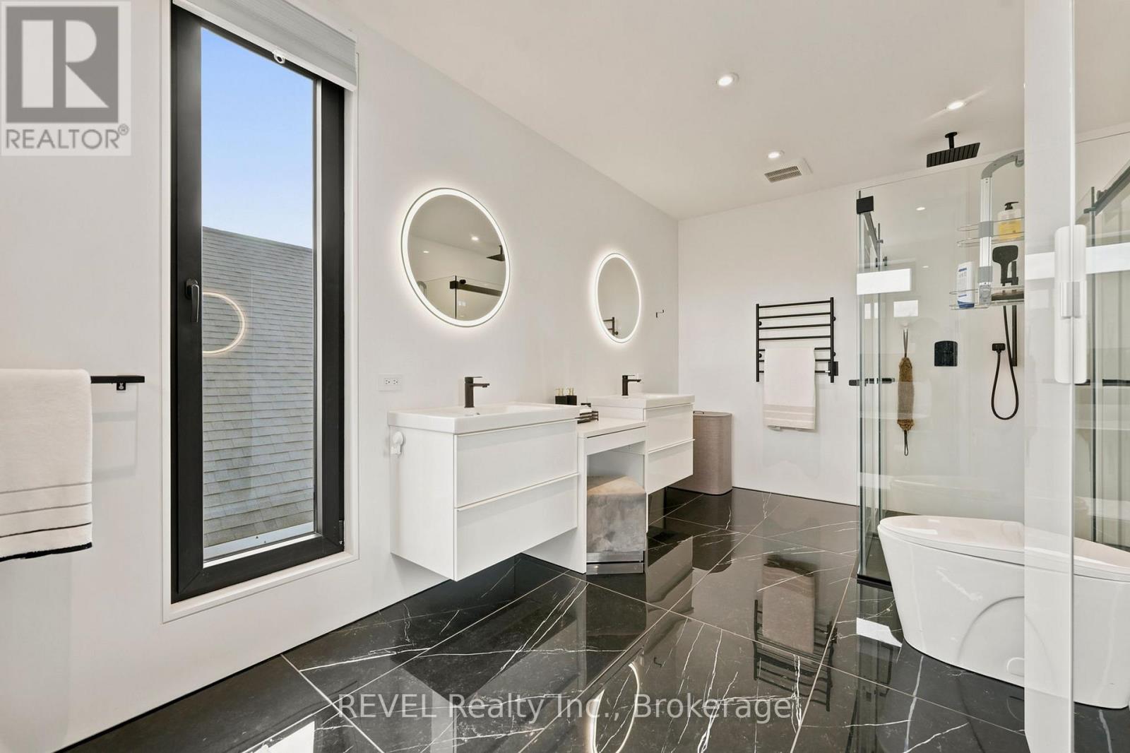 81 Mackenzie King Avenue Property Photo 24