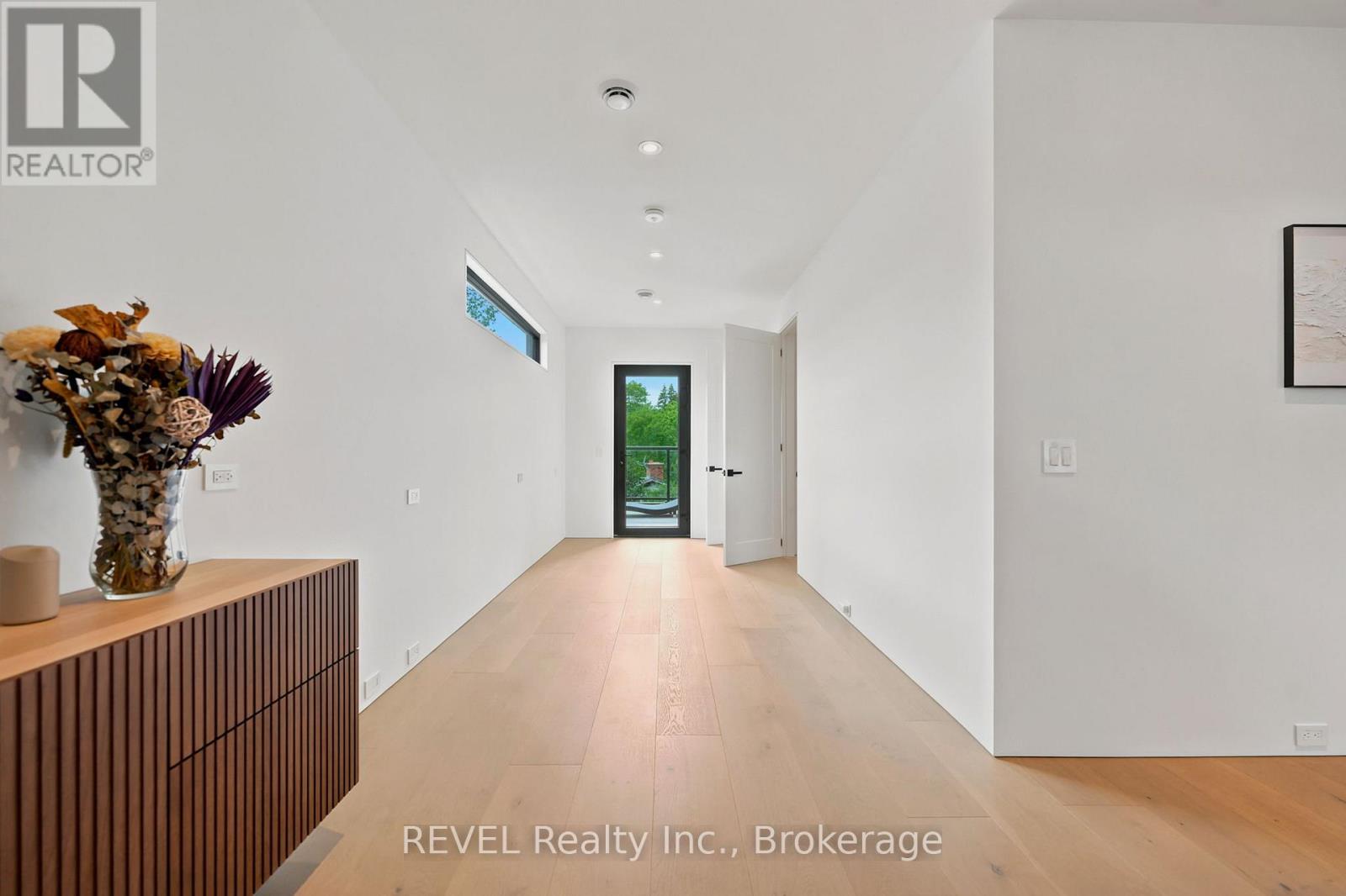81 Mackenzie King Avenue Property Photo 27