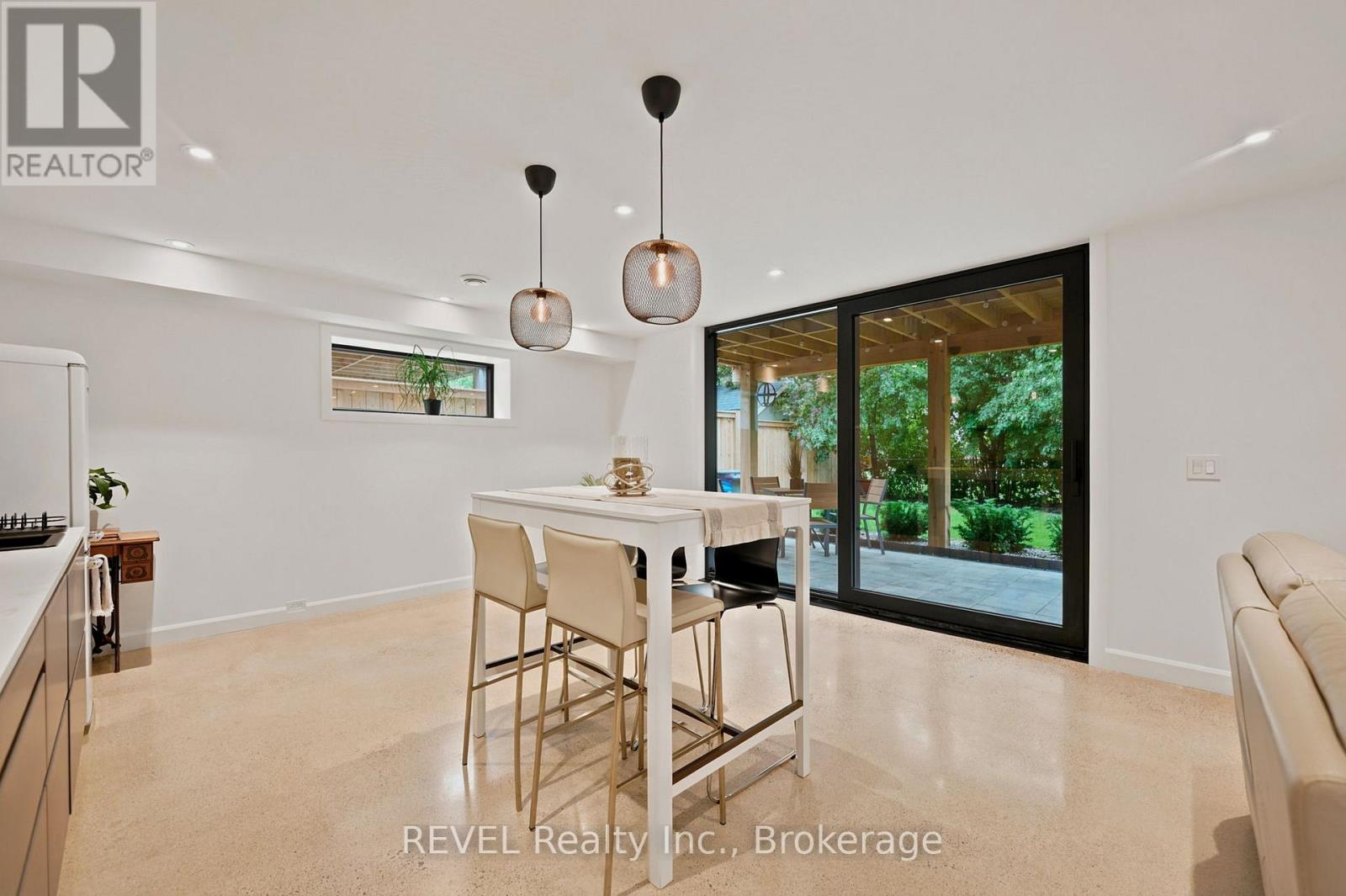 81 Mackenzie King Avenue Property Photo 37