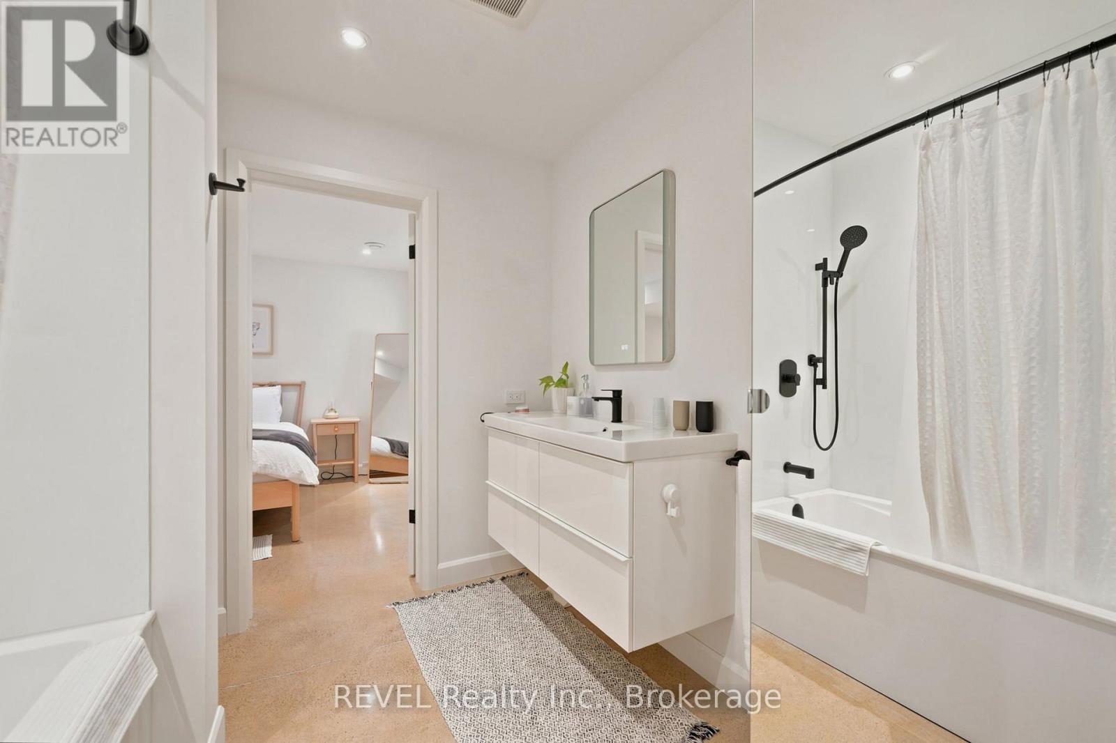 81 Mackenzie King Avenue Property Photo 42