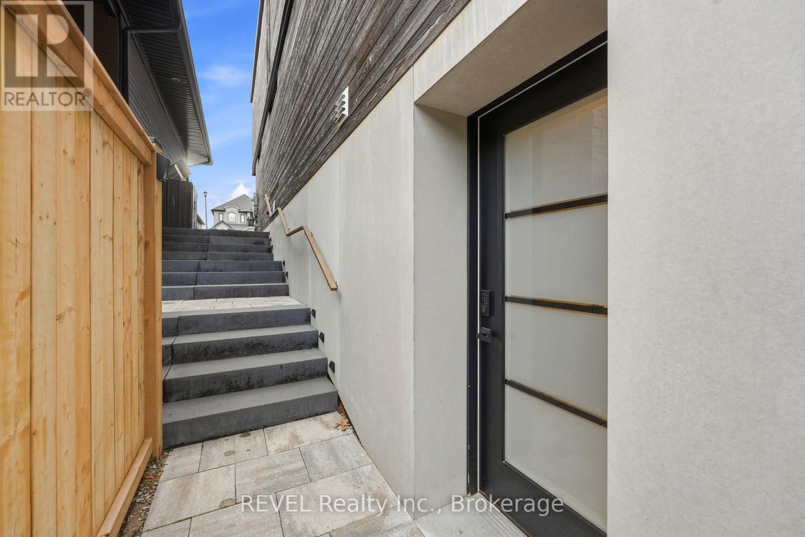 81 Mackenzie King Avenue Property Photo 49