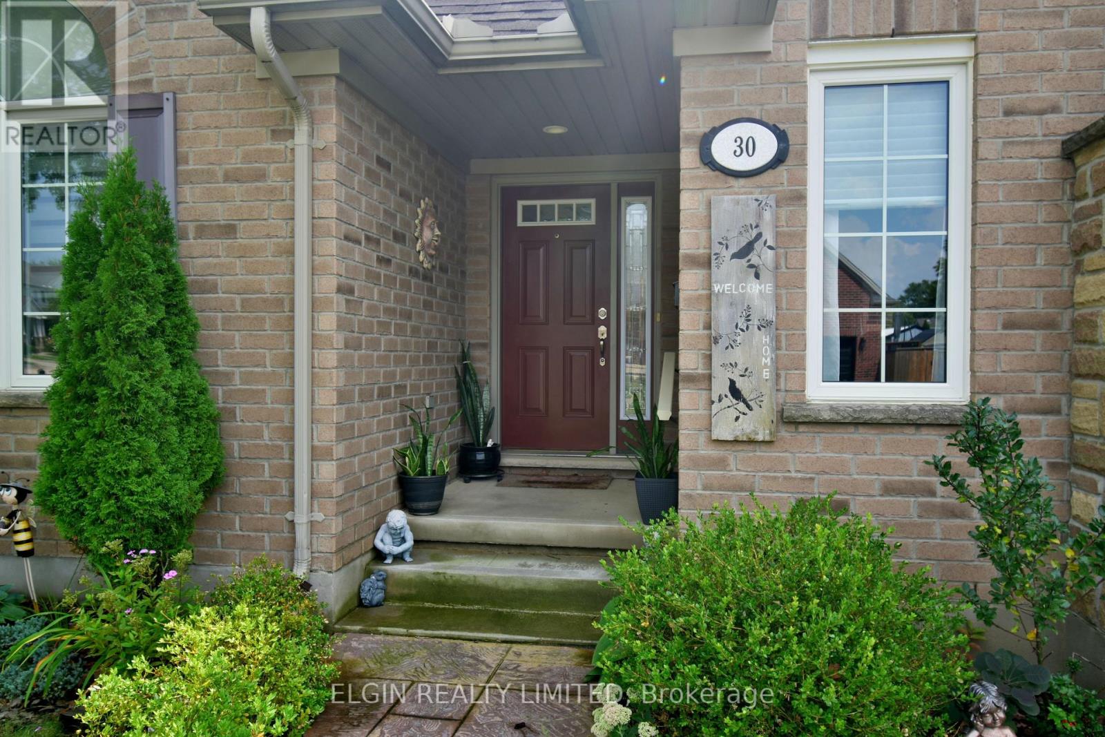 30 Peach Tree Boulevard Property Photo 2