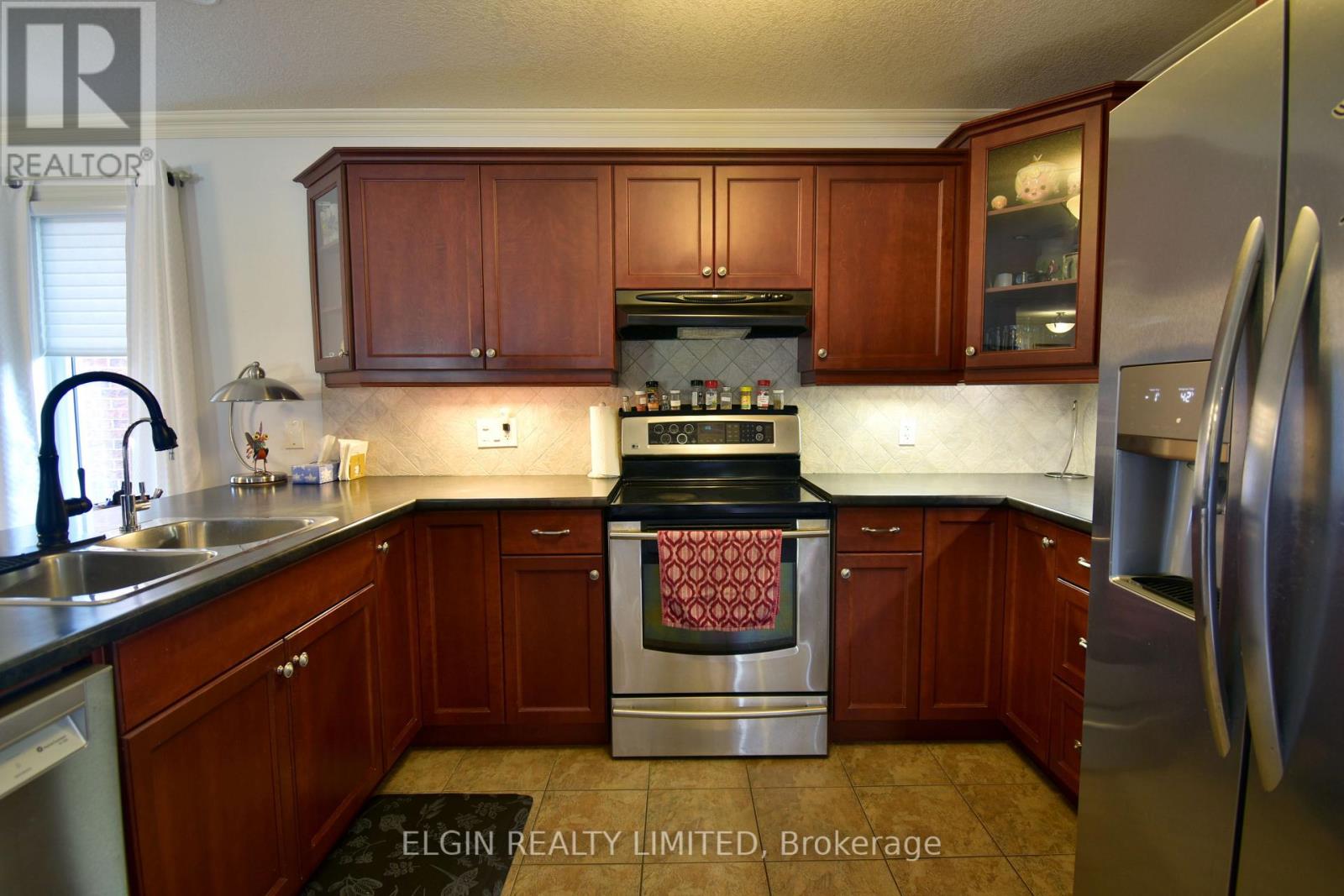 30 Peach Tree Boulevard Property Photo 11