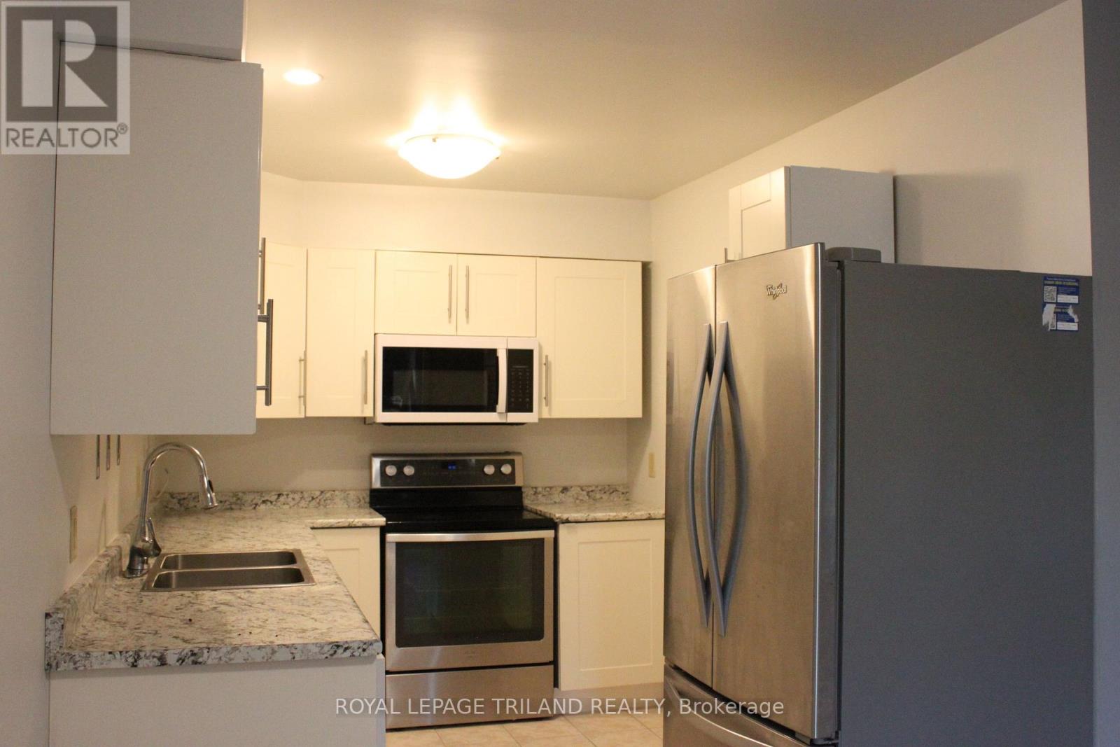44 - 780 Fanshawe Park Road Property Photo 3