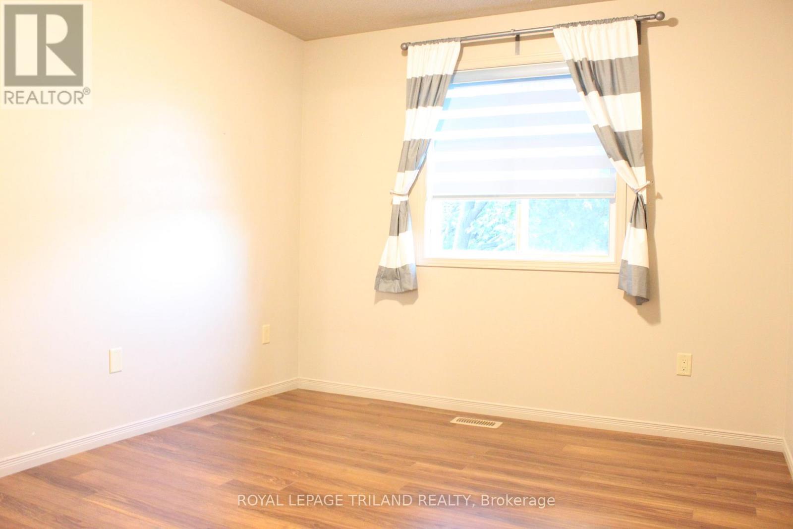 44 - 780 Fanshawe Park Road Property Photo 13