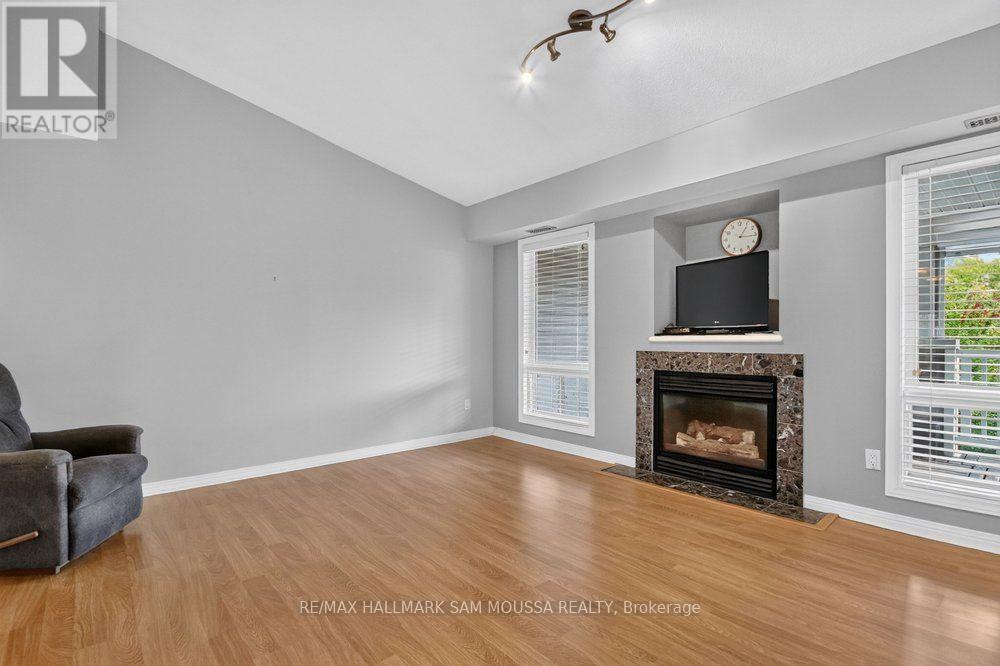 19 Colchester Square Property Photo 9