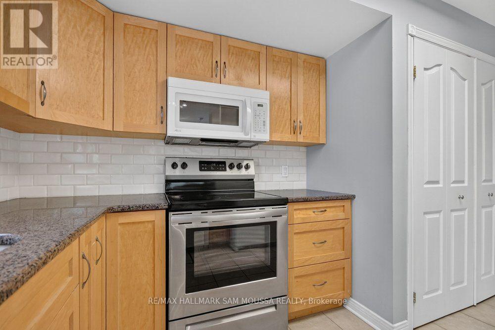 19 Colchester Square Property Photo 16