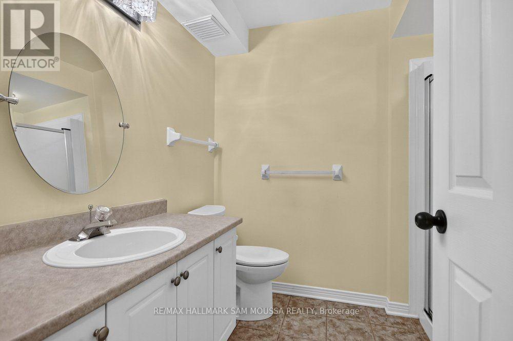 19 Colchester Square Property Photo 31