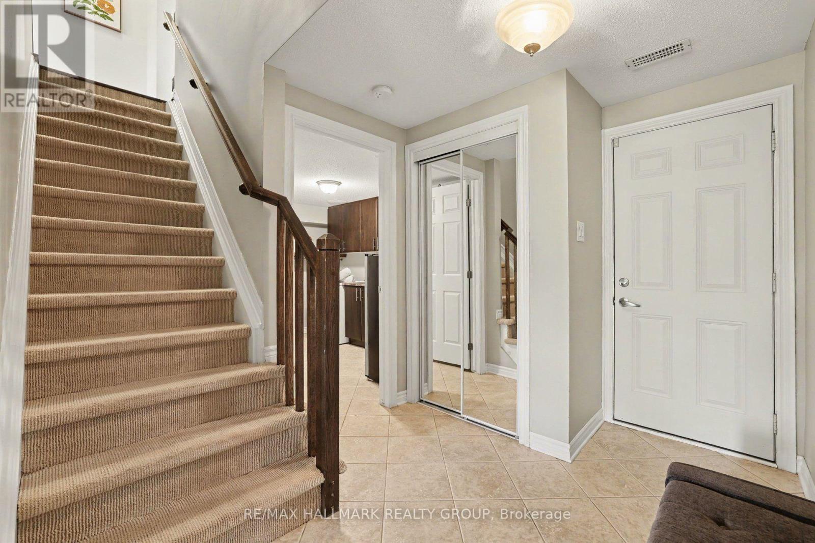 614 Martinique Lane Property Photo 8