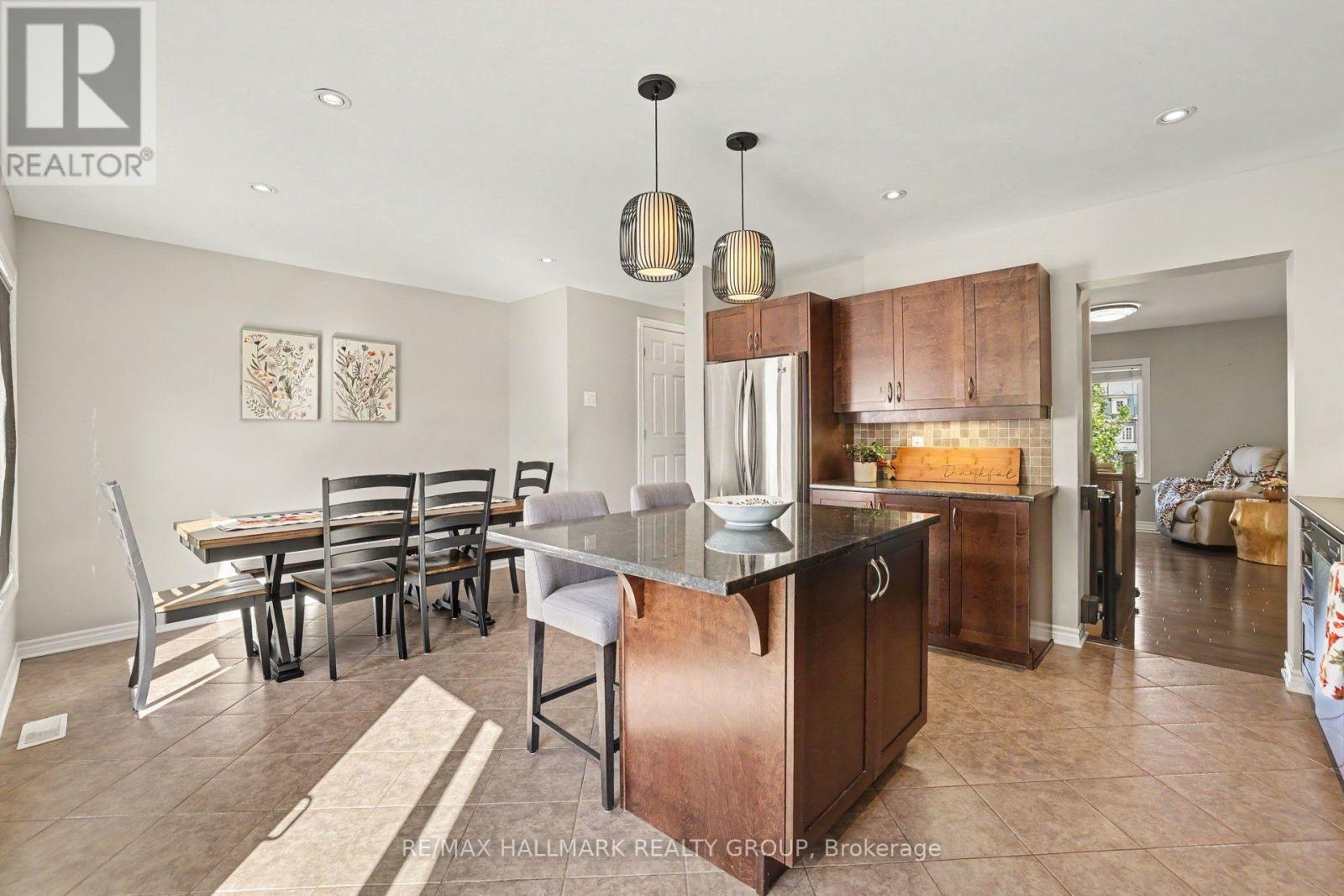 614 Martinique Lane Property Photo 12