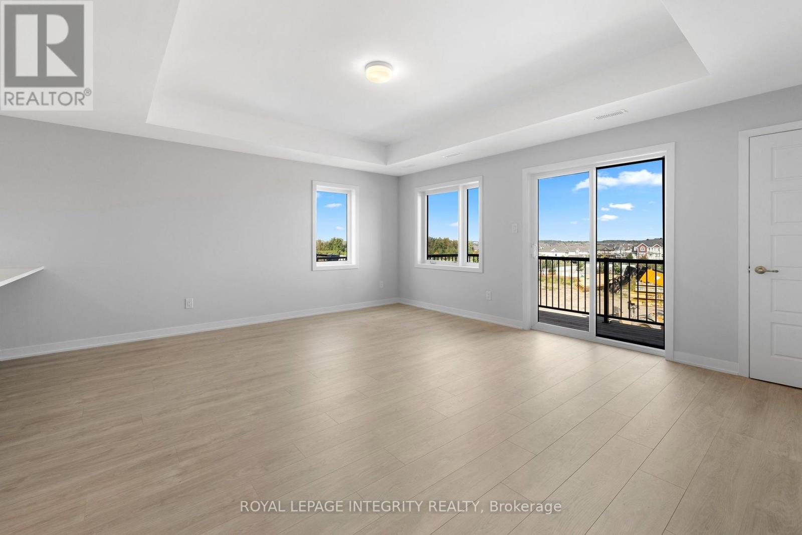 622 Parnian Private Property Photo 4