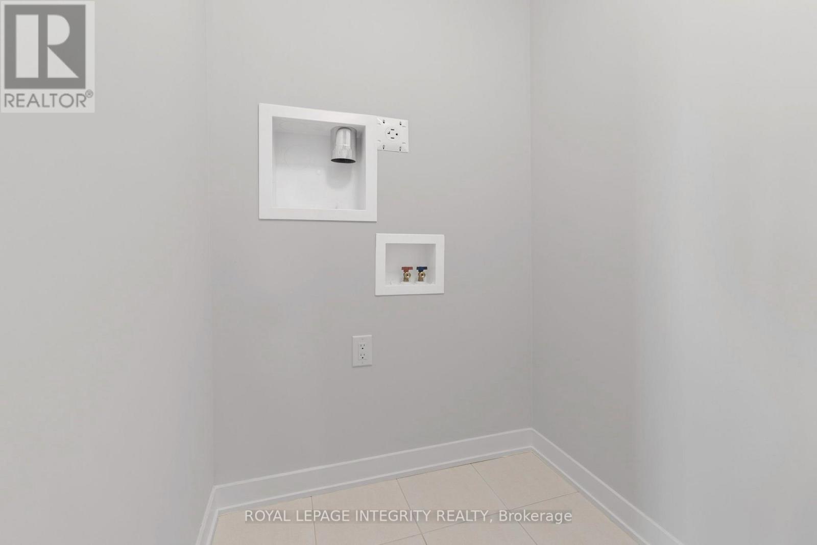 622 Parnian Private Property Photo 17