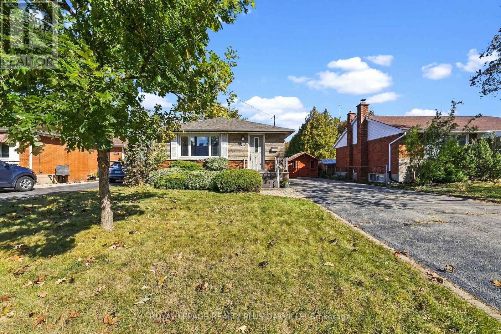 19 Endfield Avenue Property Photo 1