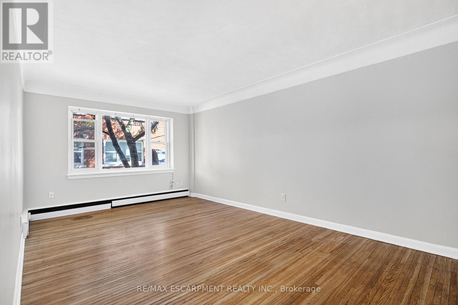 3 - 3 Applewood Avenue Property Photo 6