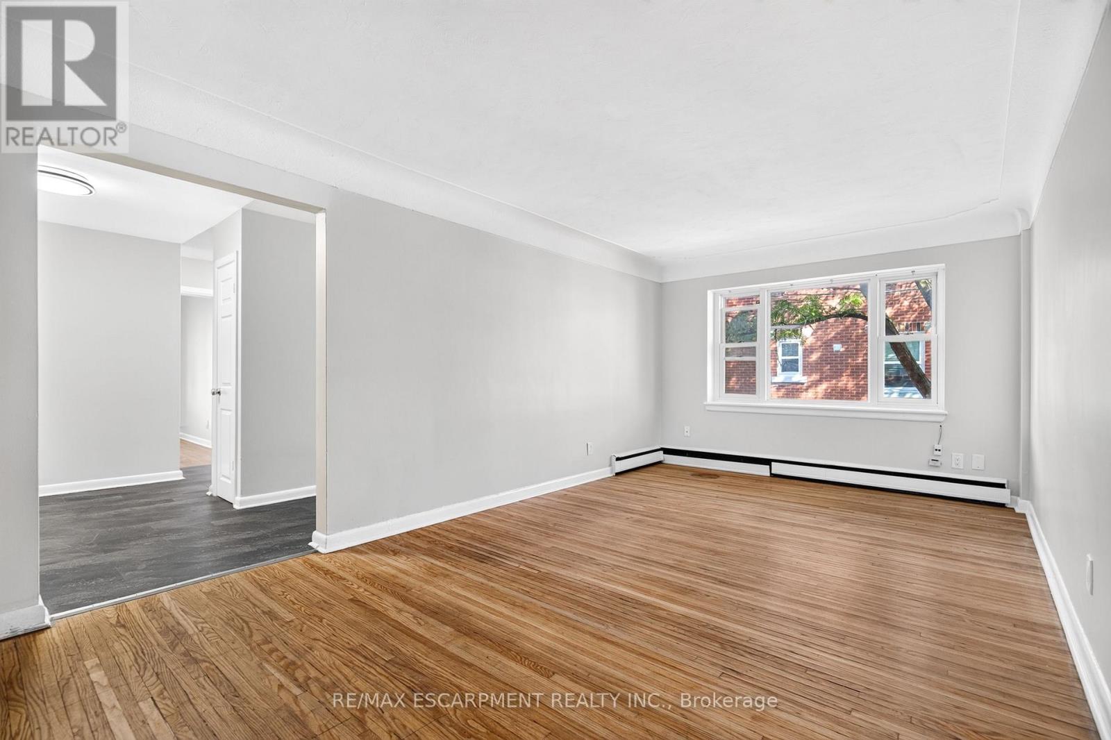 3 - 3 Applewood Avenue Property Photo 7