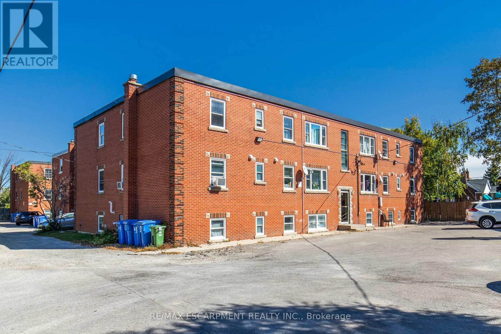 3 - 3 Applewood Avenue Property Photo 22