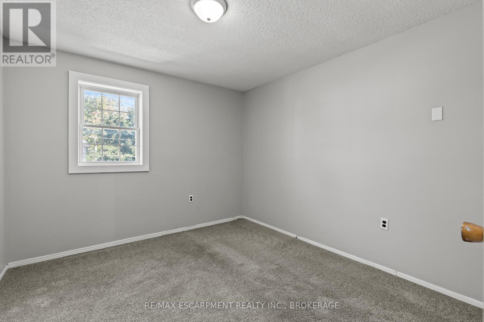 Upper - 15 Mccormick Street Property Photo 14