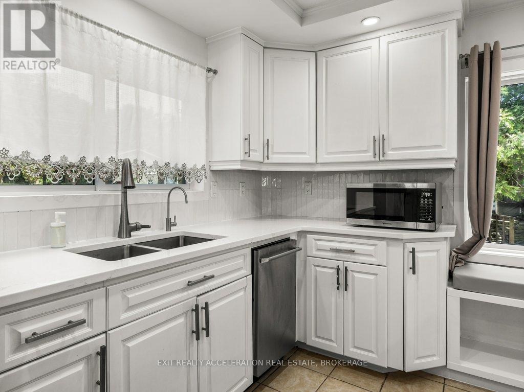 84 Main Street Property Photo 6