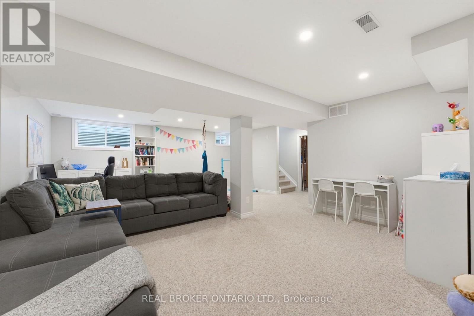 76 Tapadero Avenue Property Photo 27