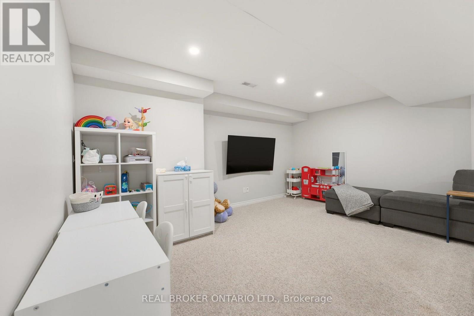76 Tapadero Avenue Property Photo 28